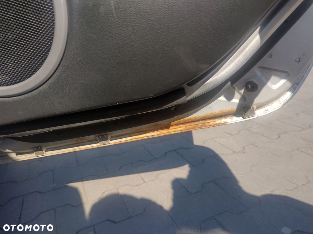 Mazda 3 1.6 MZR Active - 11