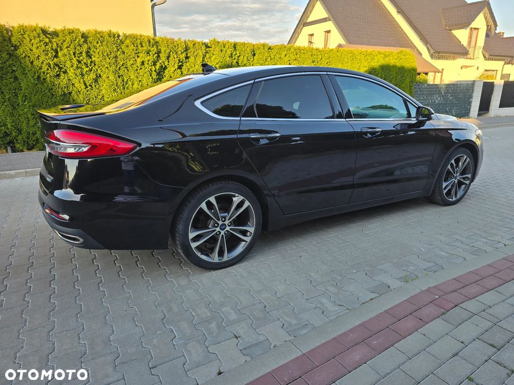 Ford Fusion - 4