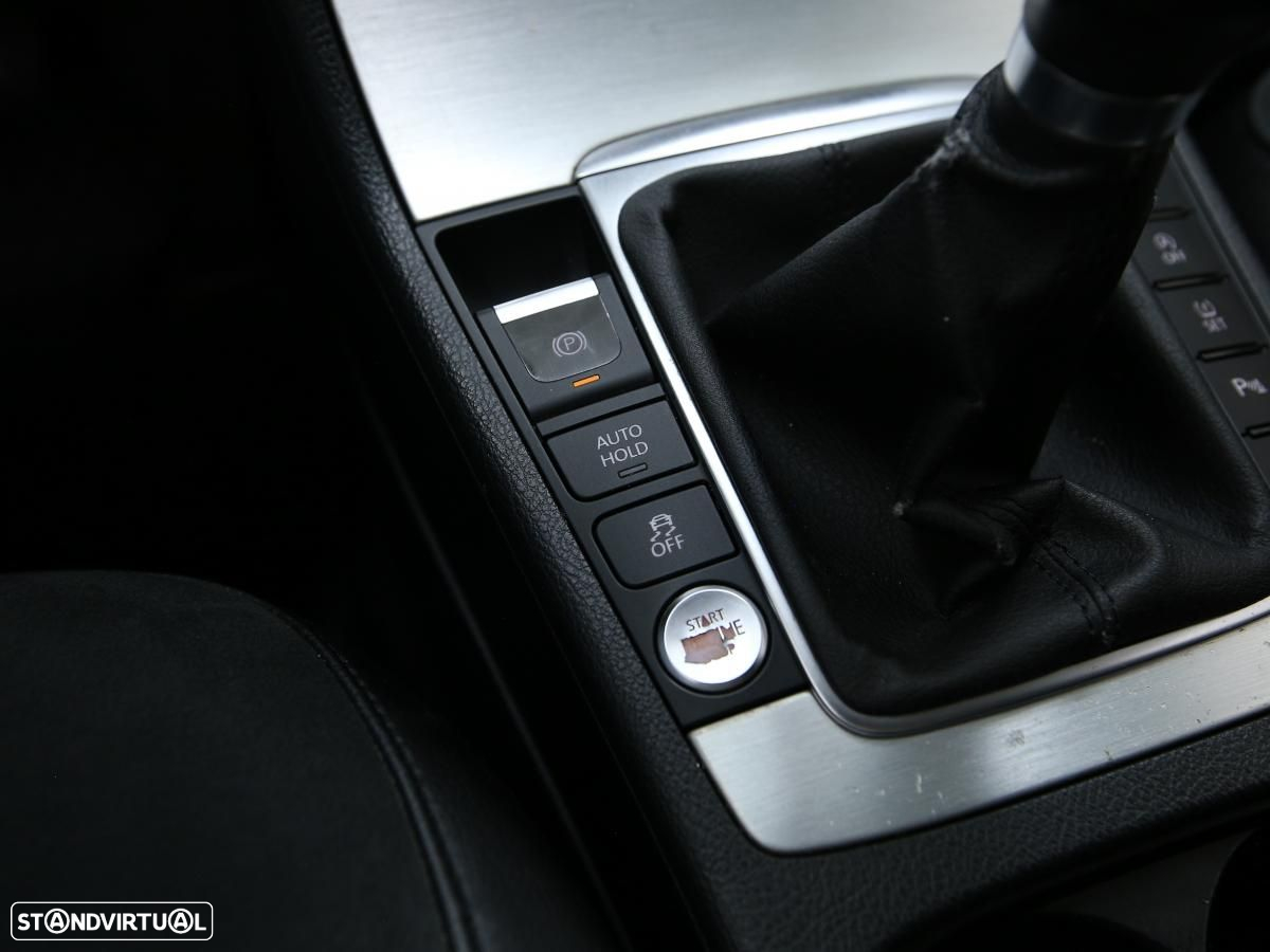 VW Passat Variant - 22