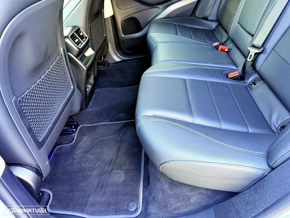 Mercedes-Benz GLE 350 de 4Matic - 33