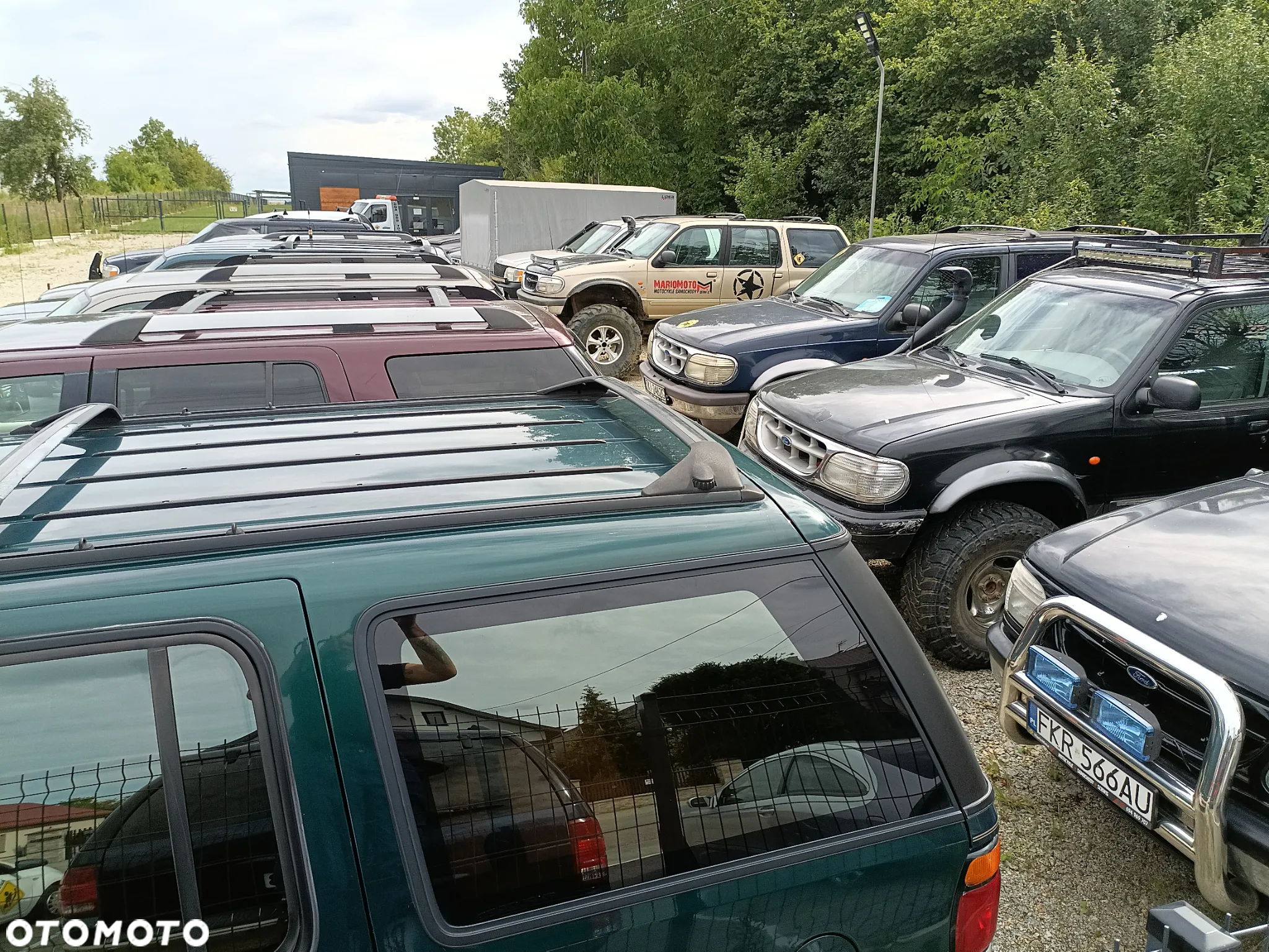 Ford Explorer 4.0 4WD - 23