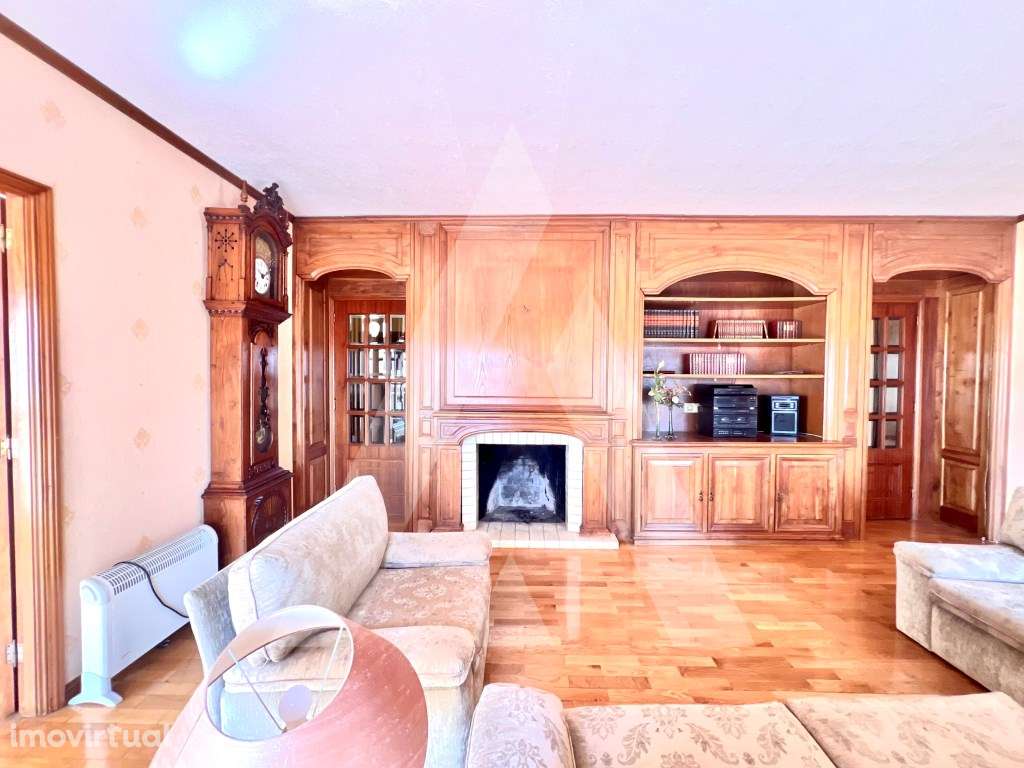 Apartamento T4 Duplex no centro de São João da Madeira - Grande imagem: 5/48