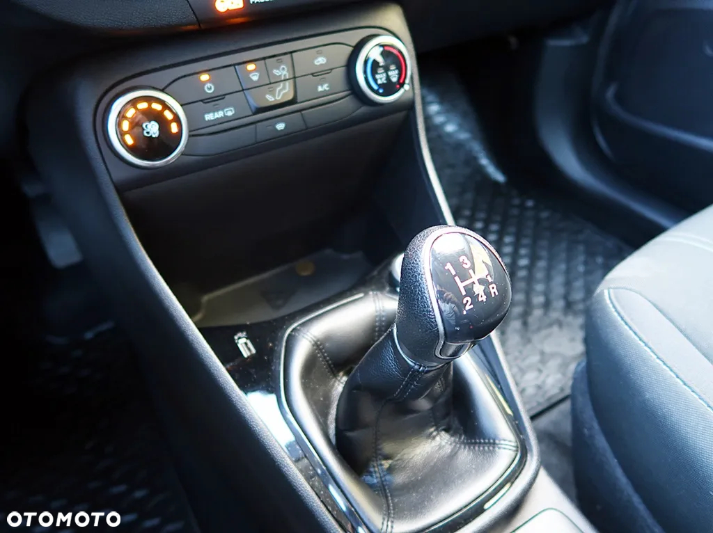 Ford Fiesta 1.1 Trend - 18