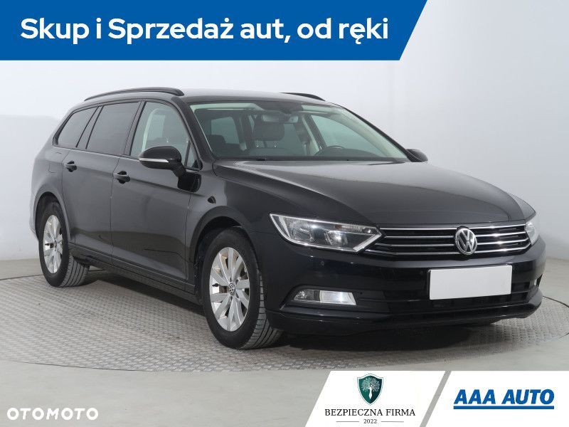 Volkswagen Passat - 2