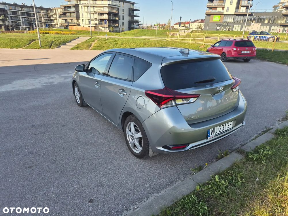 Toyota Auris 1.33 VVT-i Active - 4