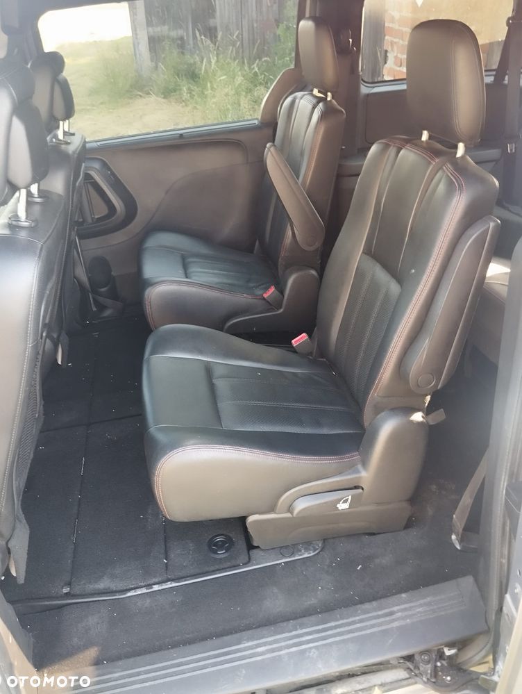 Dodge Grand Caravan 3.6 R/T - 19