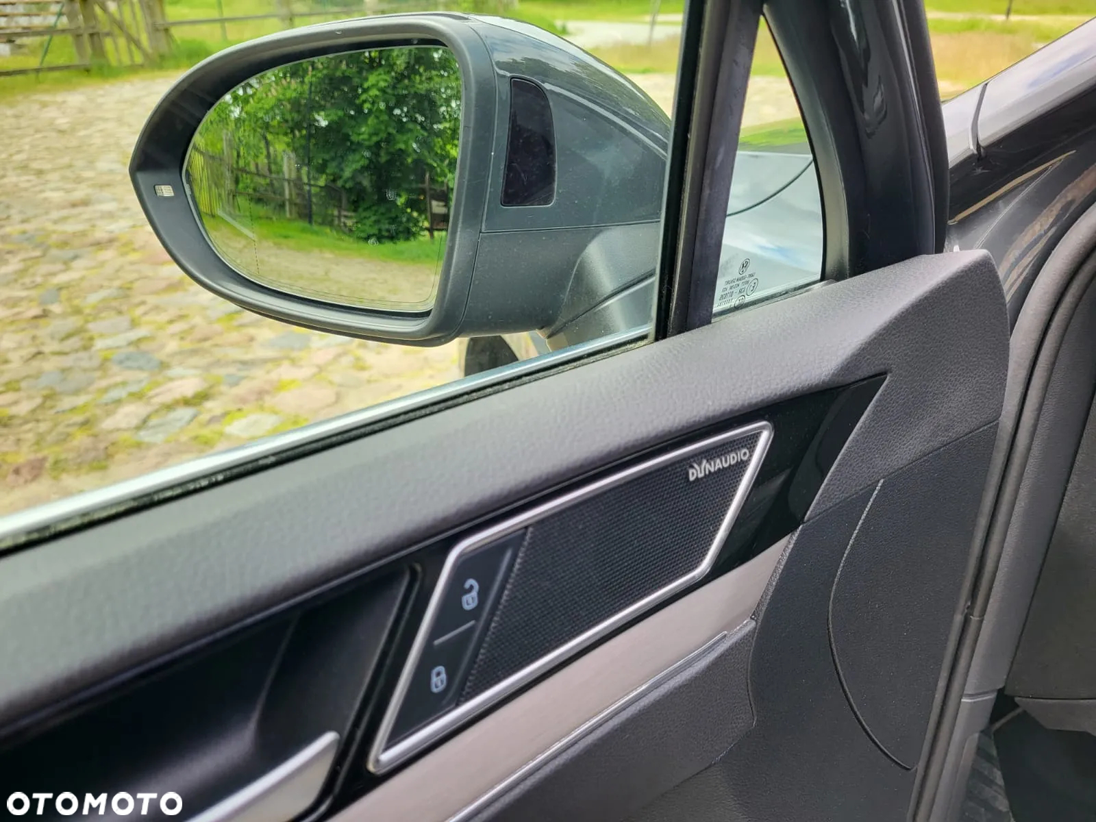 Volkswagen Passat 2.0 TSI Business DSG - 24