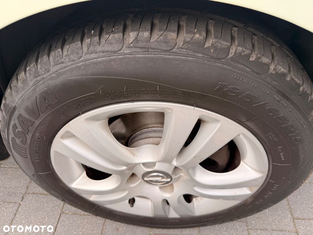 Opel Corsa - 26