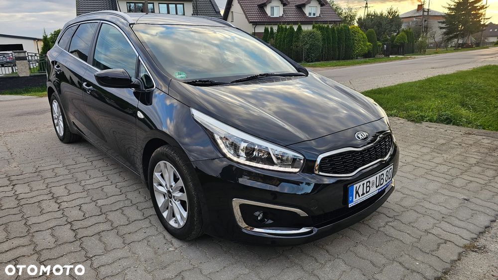 Kia Ceed SW 1.6 CRDi Platinum Edition - 4