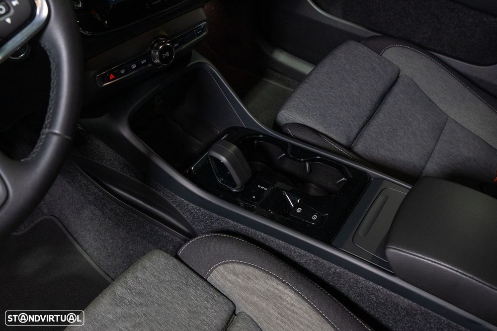 Volvo XC 40 - 23