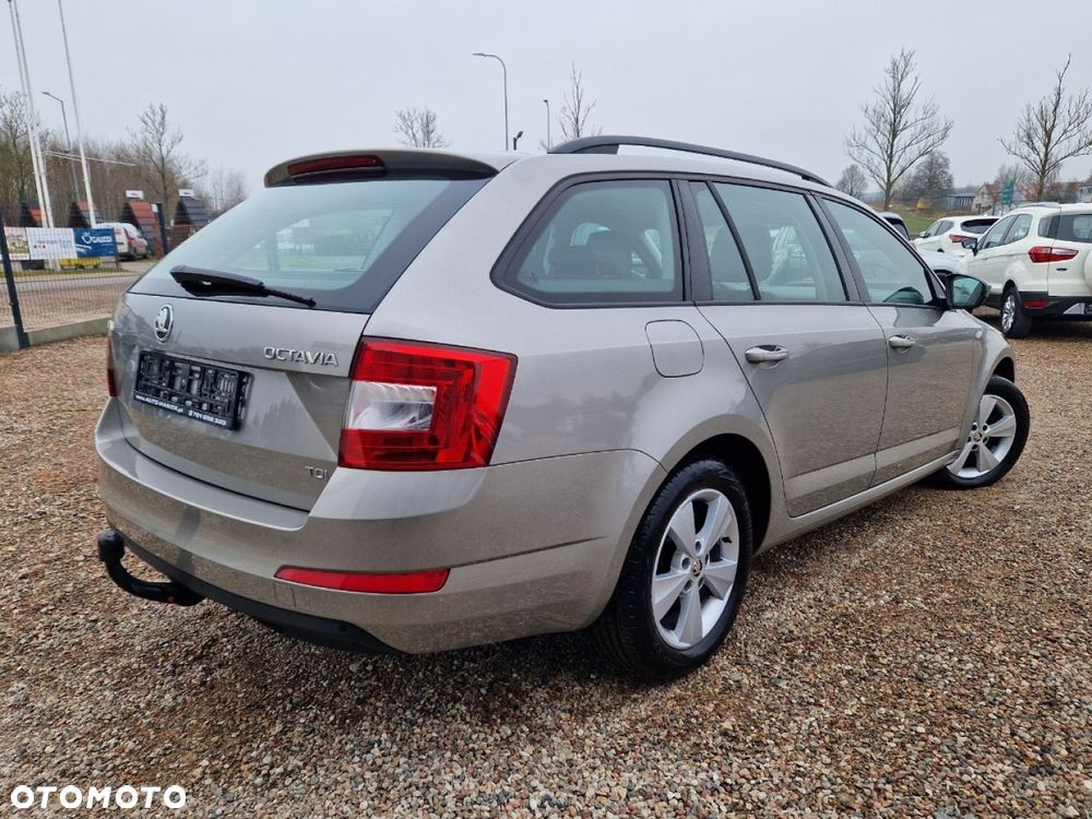 Skoda Octavia 1.6 TDI Ambition - 2