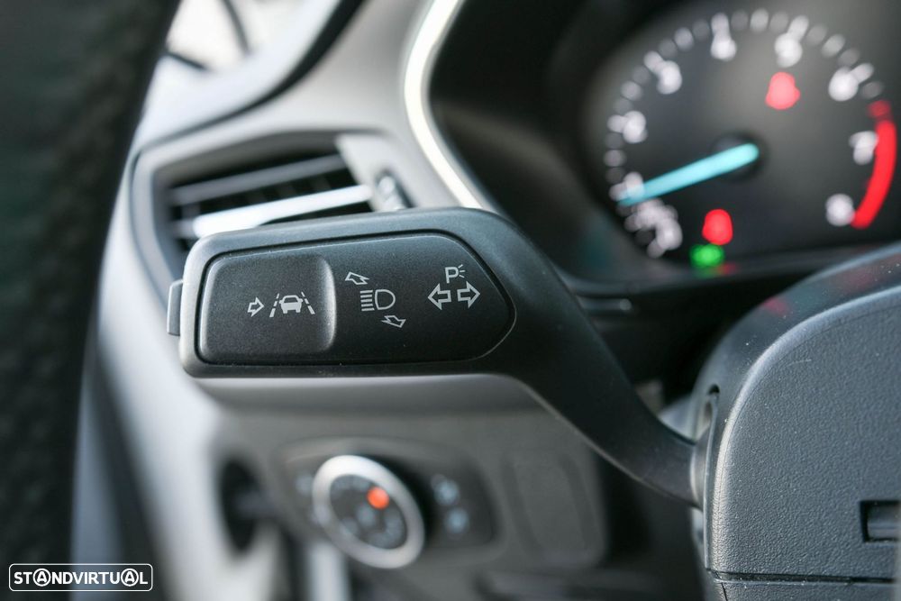 Ford Focus 1.0 EcoBoost Active X - 33