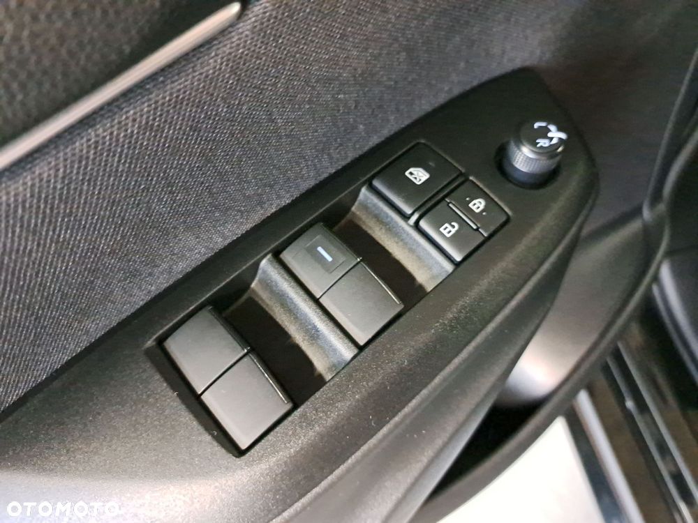 Toyota Yaris Hybrid 1.5 Style - 35