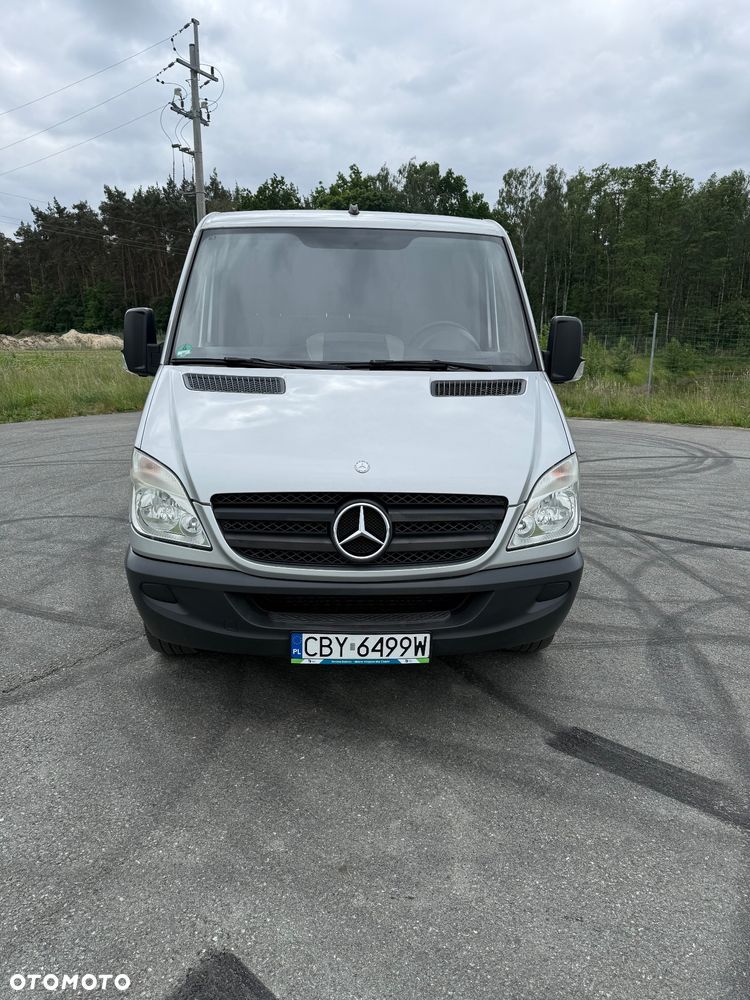 Mercedes-Benz Sprinter - 2