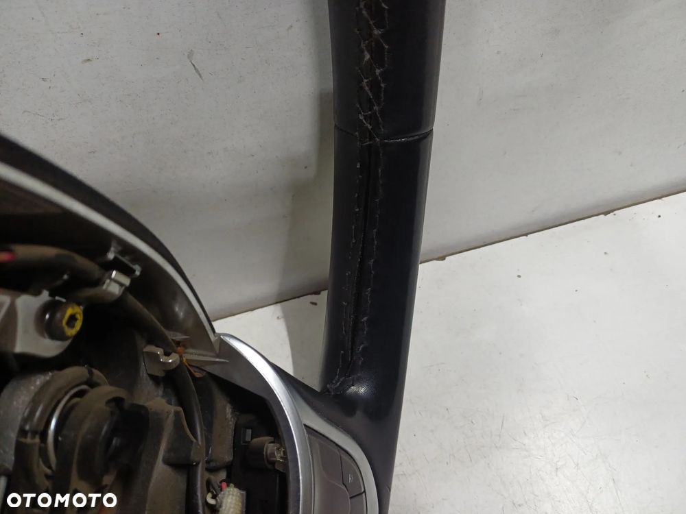 Kierownica skora dacia duster I lift - 12