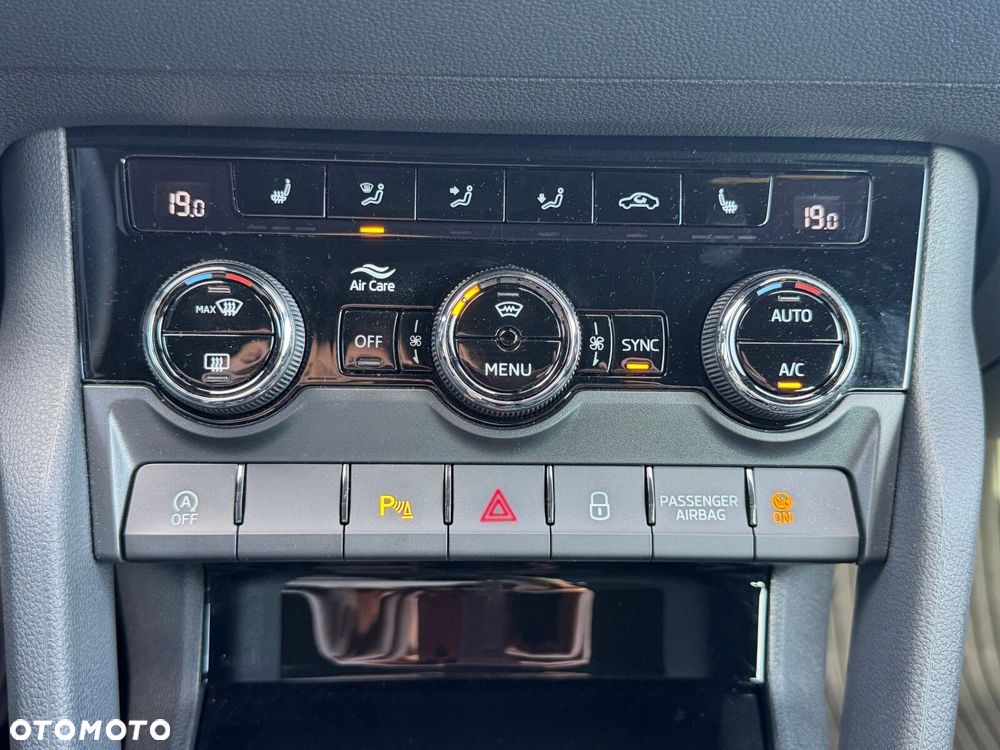 Skoda Karoq 1.5 TSI ACT Sportline DSG - 36