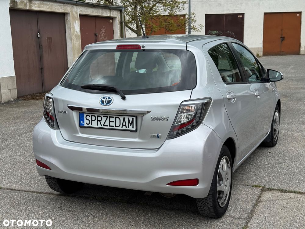 Toyota Yaris - 5