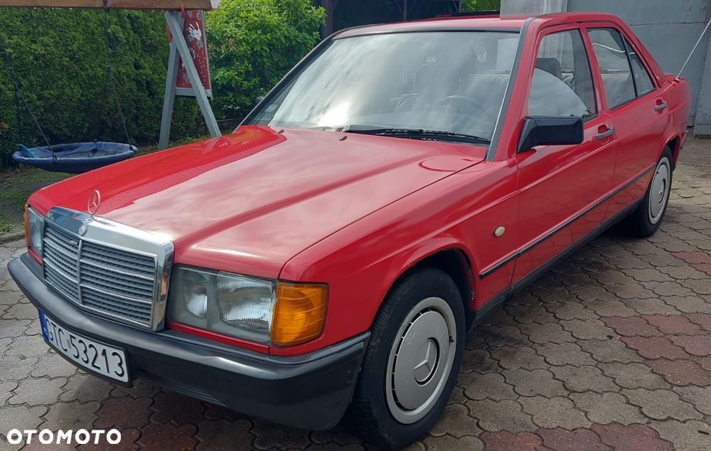 Mercedes-Benz W201 (190) - 1