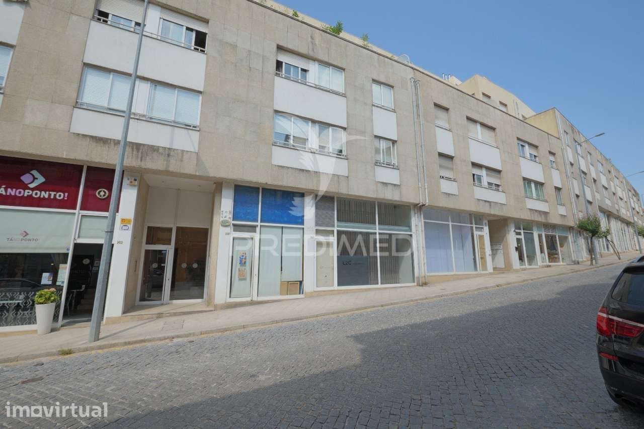 Apartamento T4 de Excelência | Exclusividade, Elegância e Vistas In... - Grande imagem: 2/35