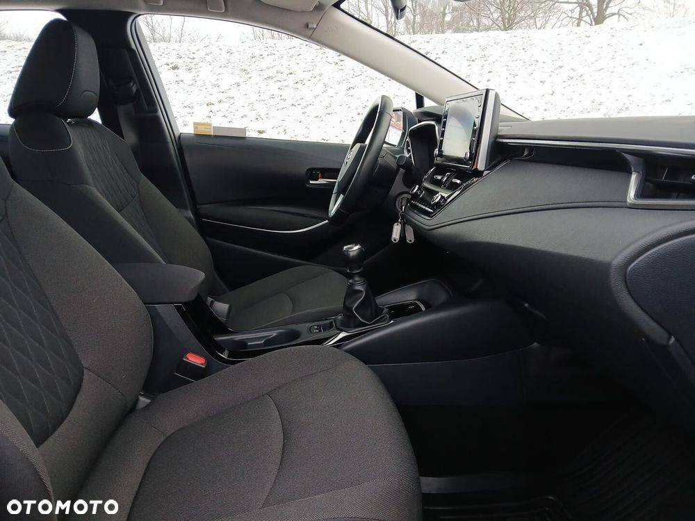 Toyota Corolla - 10