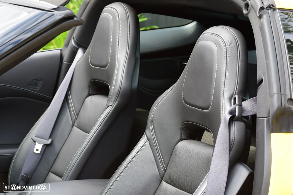 Chevrolet Corvette - 29