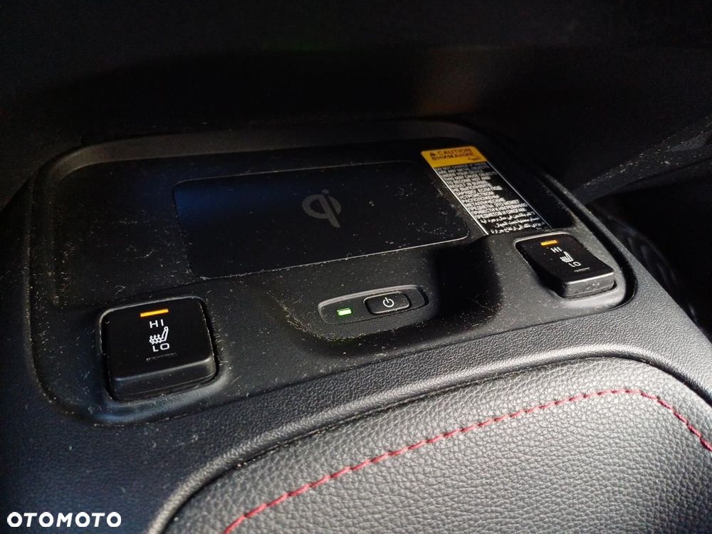 Toyota Corolla 1.8 Hybrid GPF Executive - 27