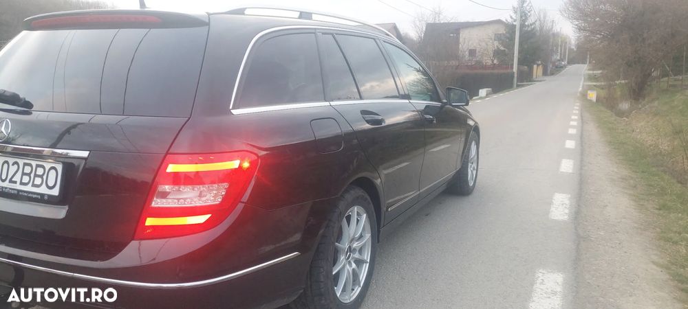 Mercedes-Benz C 180 CDI DPF (BlueEFFICIENCY) Avantgarde - 4