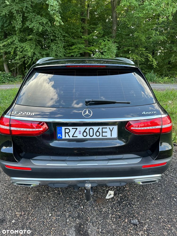 Mercedes-Benz Klasa E 220 d 4-Matic All-Terrain - 5