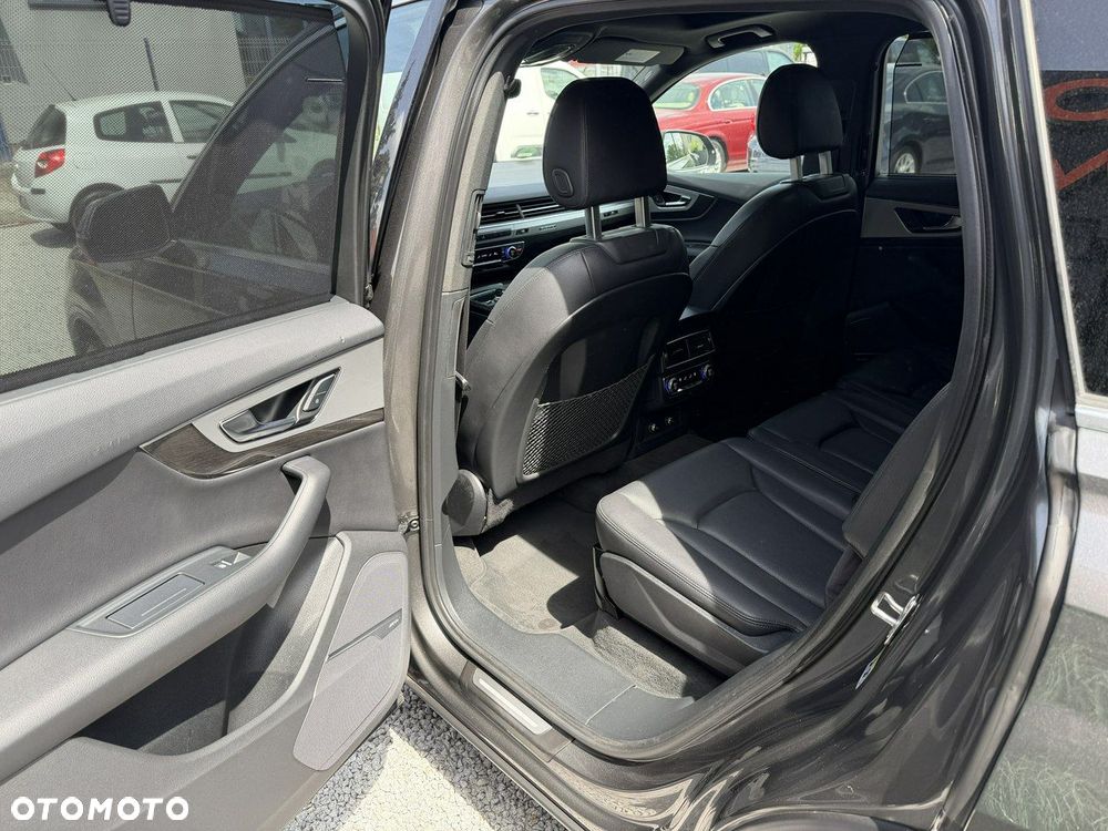 Audi Q7 - 29