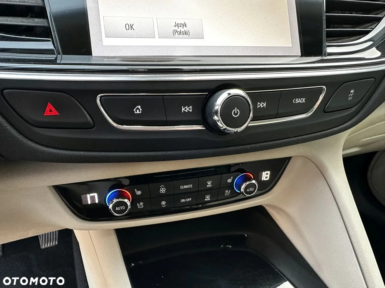 Opel Insignia 2.0 CDTI Cosmo S&S - 17