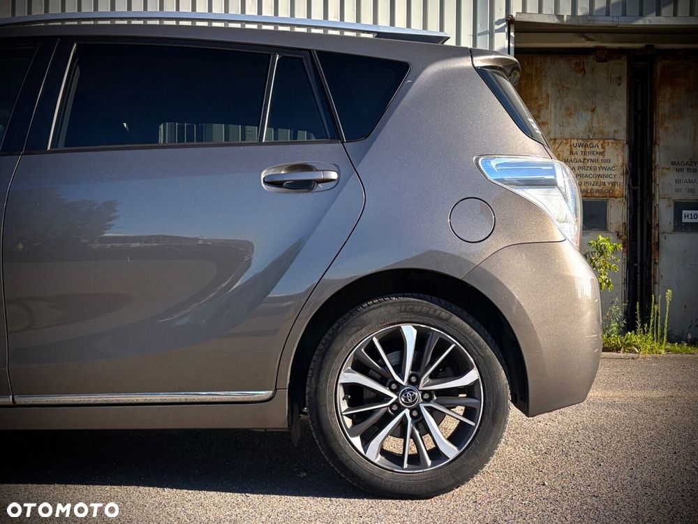 Toyota Verso 1.8 Prestige - 10