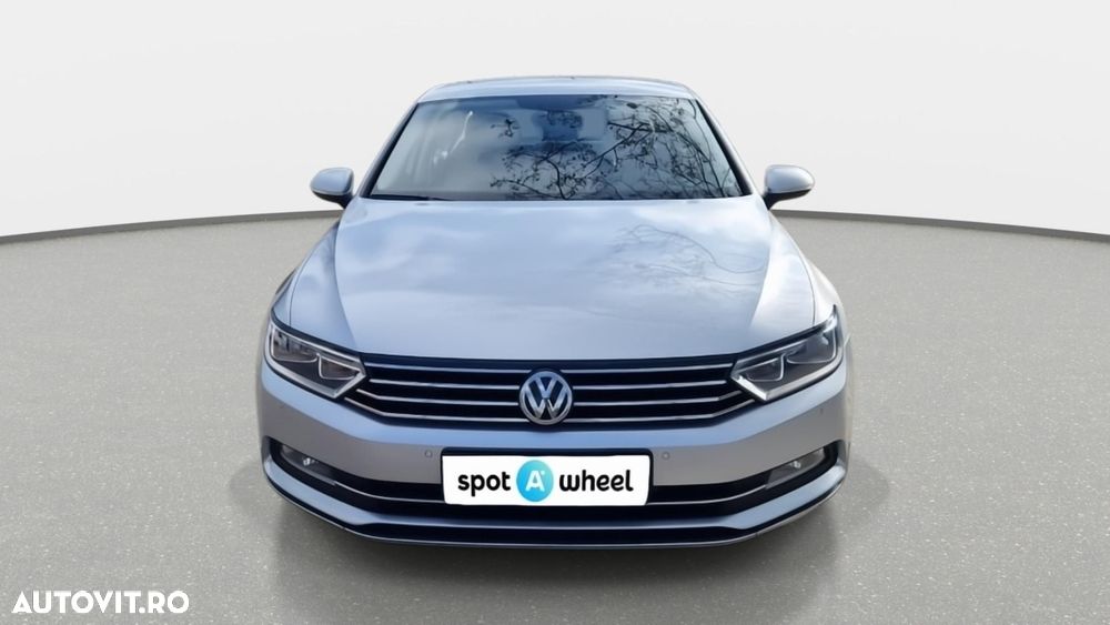 Volkswagen Passat 2.0 TDI DSG Highline - 3