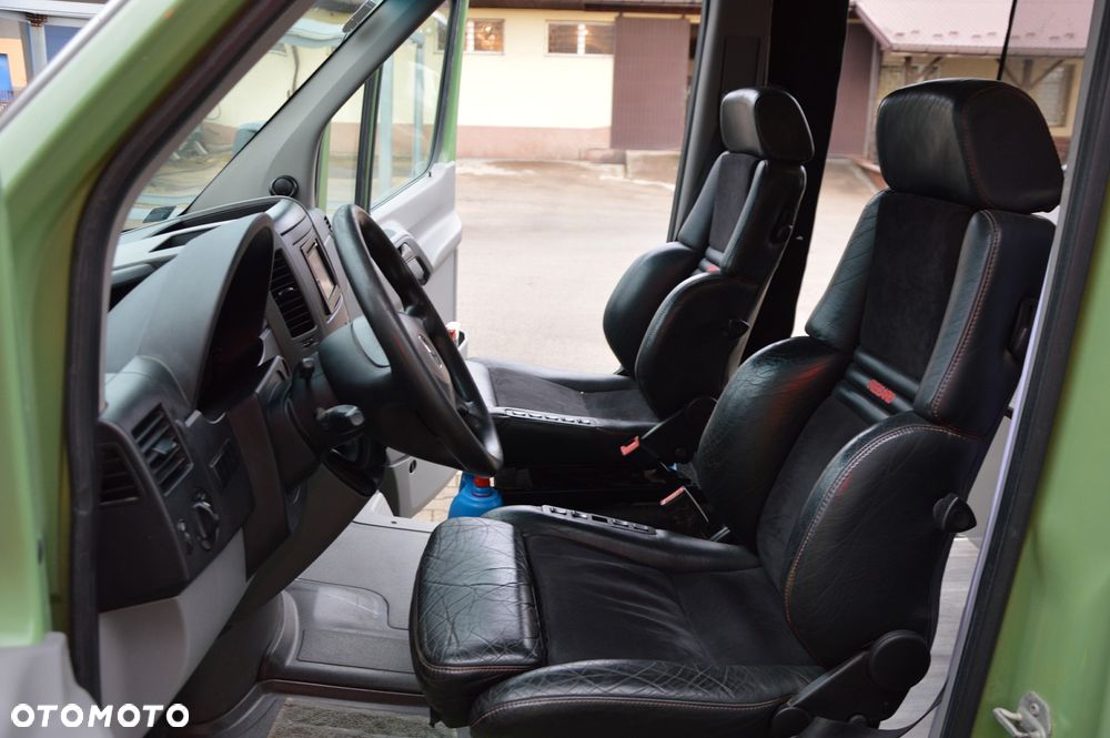 Mercedes-Benz SPRINTER KAMPER - 32