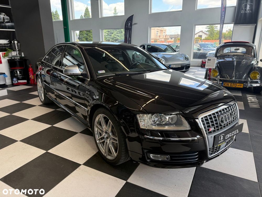 Audi S8 - 3