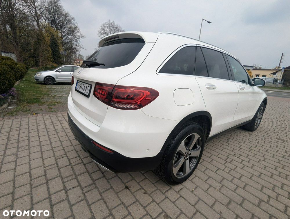 Mercedes-Benz GLC - 13