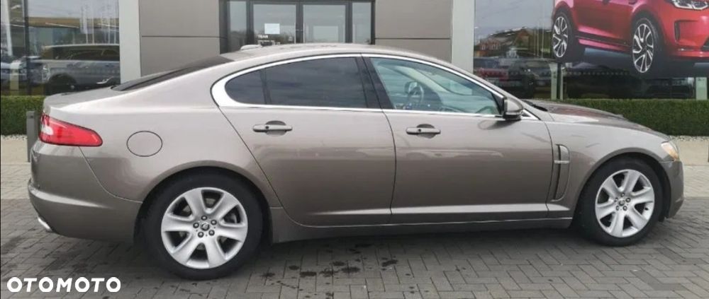 Jaguar XF 3.0 V6 D Premium Luxury - 1