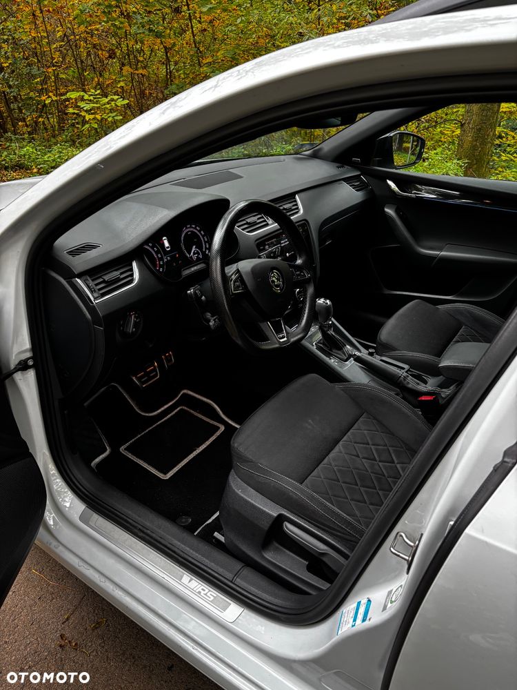 Skoda Octavia 2.0 TDI DSG RS - 11