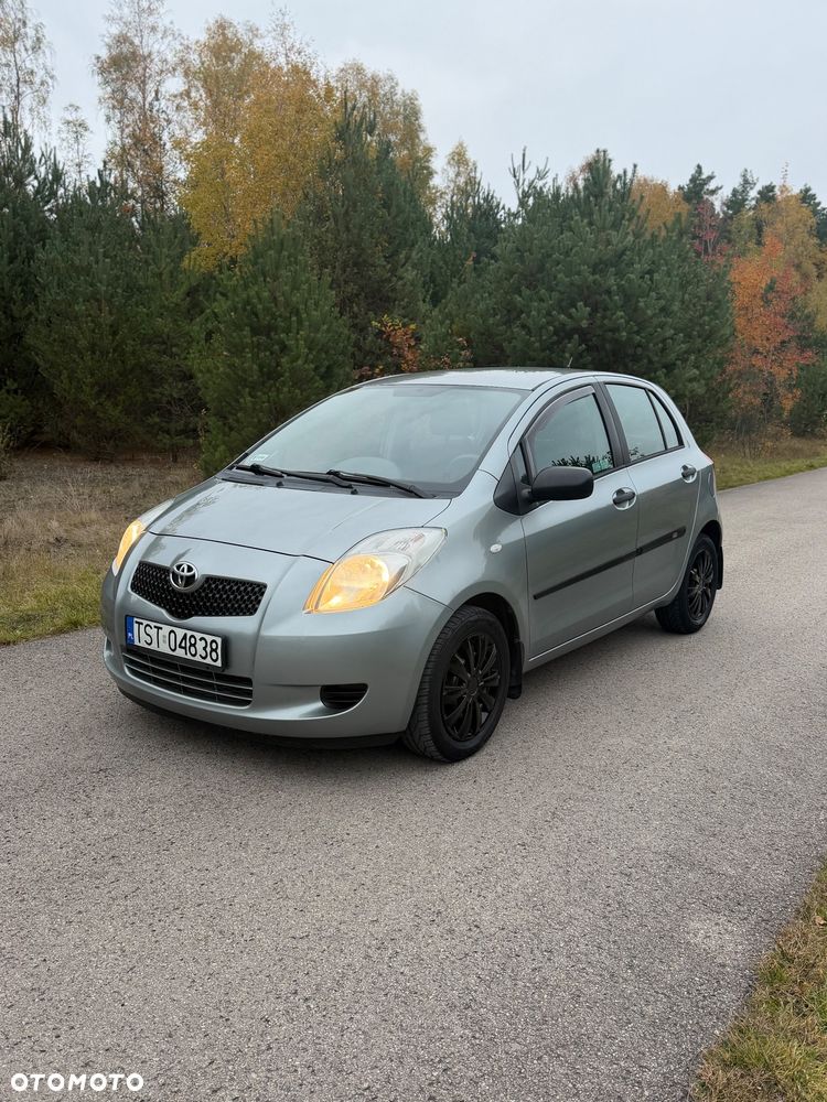 Toyota Yaris - 20