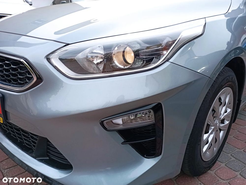 Kia Ceed 1.4 T-GDI M DCT - 23