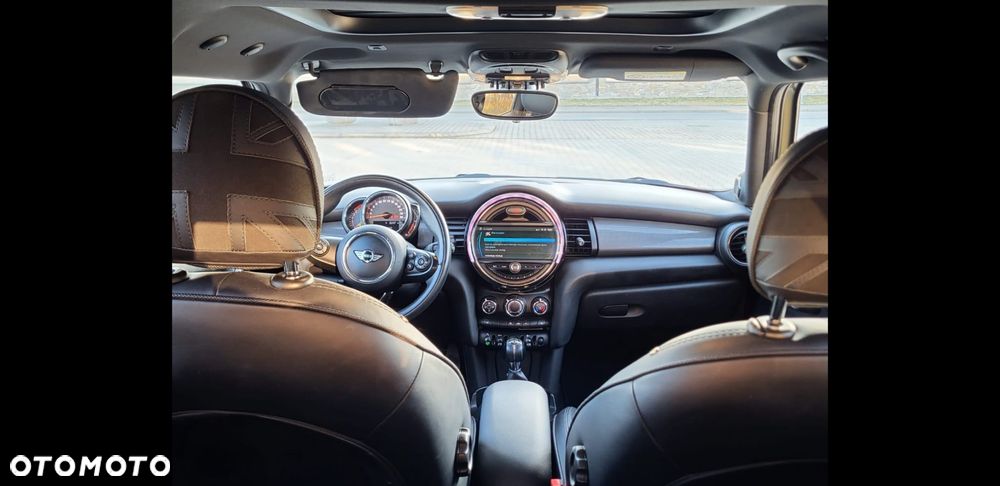 MINI Cooper Standard - 6