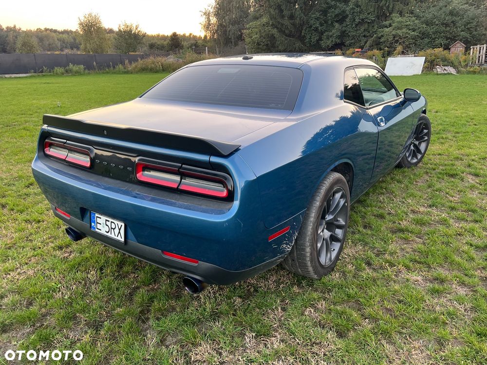 Dodge Challenger 5.7 R/T - 2