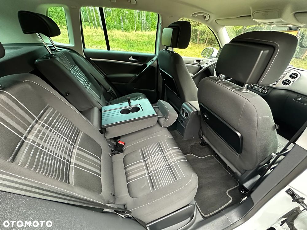 Volkswagen Tiguan 1.4 TSI BlueMotion Technology Lounge Sport & Style - 24