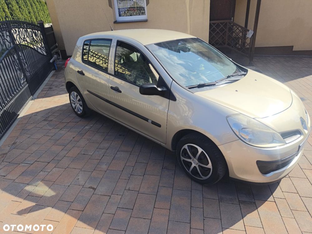 Renault Clio 1.2 16V Dynamique - 11