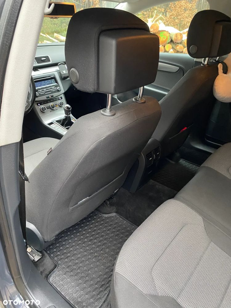 Volkswagen Passat 2.0 TDI BlueMotion Technology Highline - 17