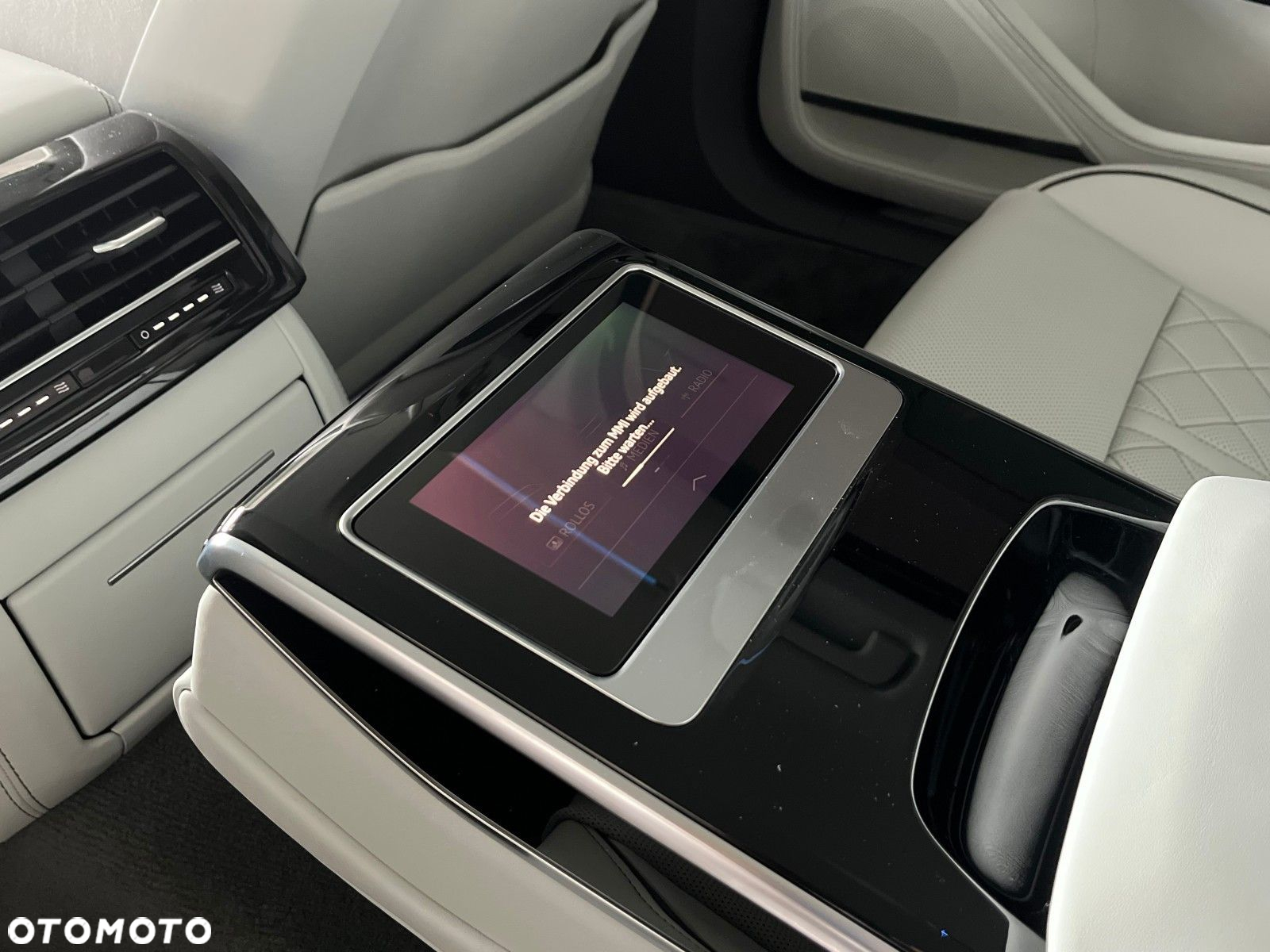 Audi A8 - 36