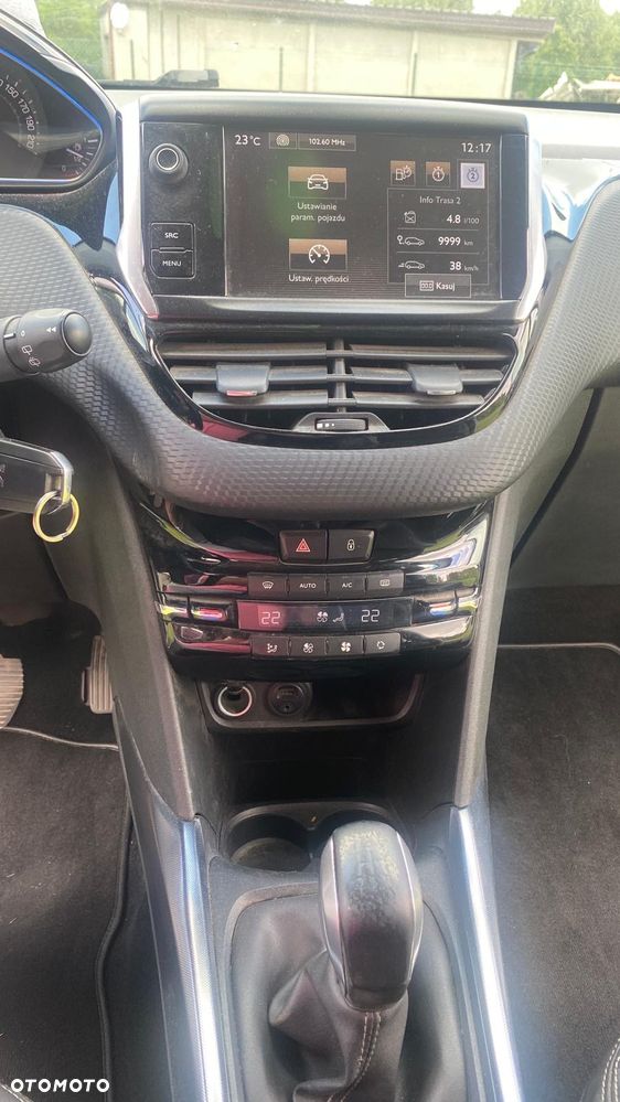 Peugeot 2008 e-HDi FAP 92 STOP & START Allure - 8