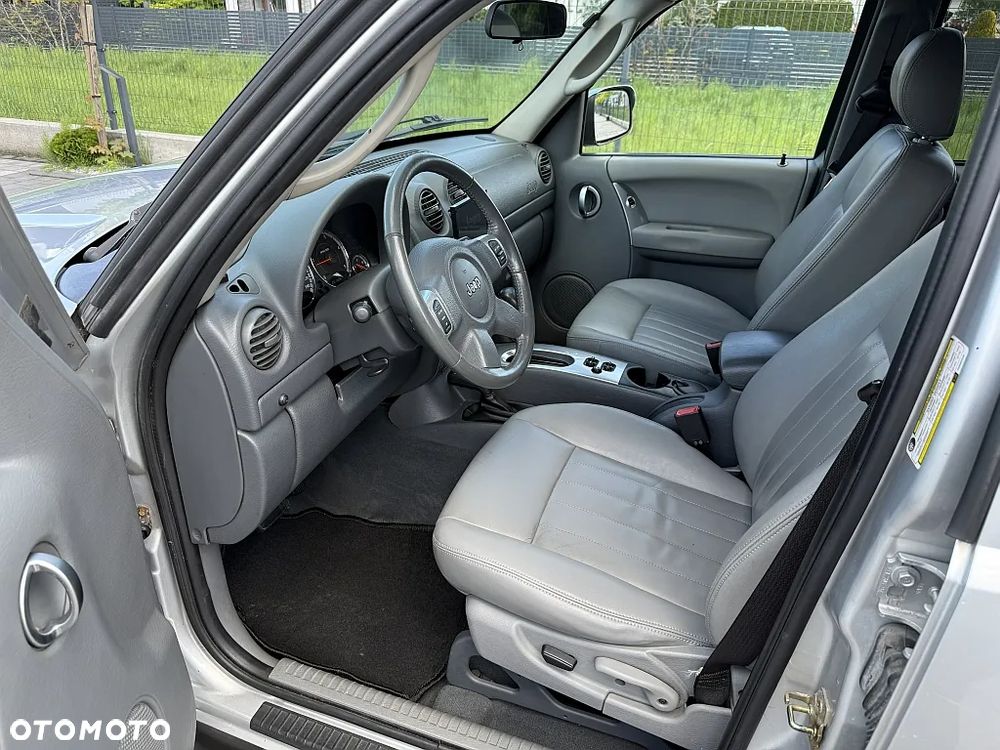 Jeep Cherokee 2.8 CRD Limited - 10