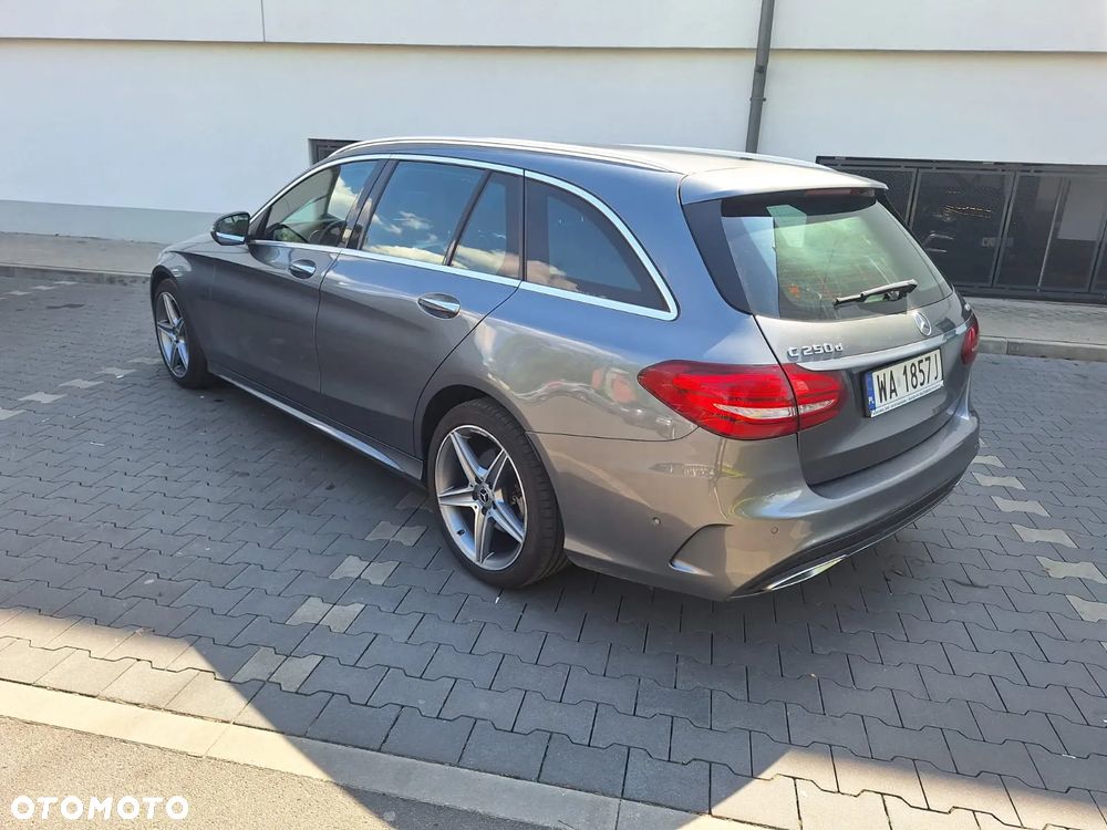 Mercedes-Benz Klasa C 250 d 4Matic T 9G-TRONIC AMG Line - 15