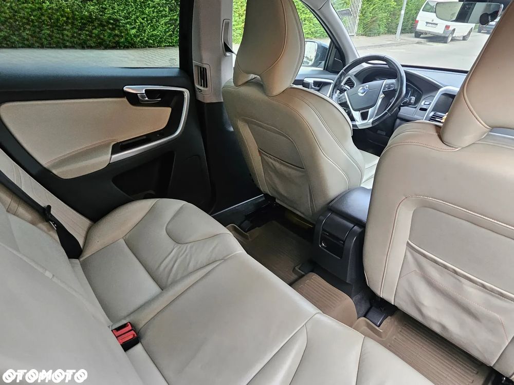 Volvo XC 60 D4 Drive-E Ocean Race - 4