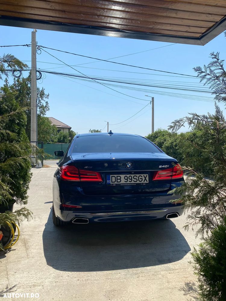 BMW Seria 5 540i xDrive AT - 11